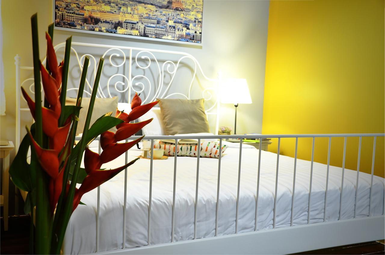 Goodfellas Thong Lo Hostel #Check In Time Needed# Bangkok Esterno foto