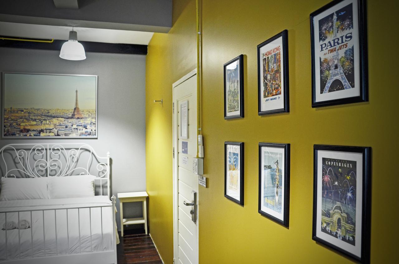 Goodfellas Thong Lo Hostel #Check In Time Needed# Bangkok Esterno foto